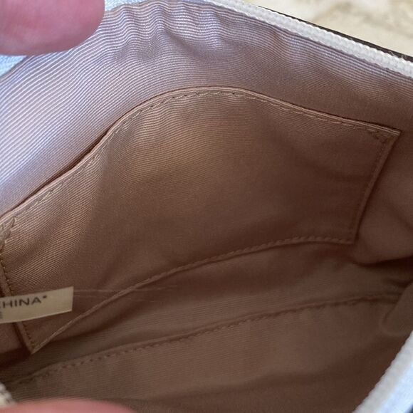 NWOT Coach White Laser Cut Leather Wristlet Wallet C-Monogram - Picture 12 of 12